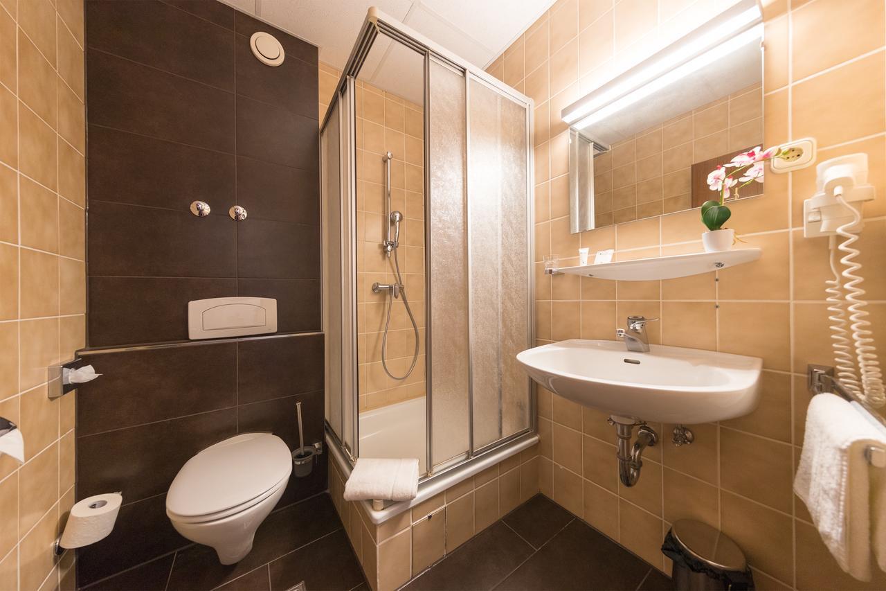 Cityhotel 울첸 객실 사진