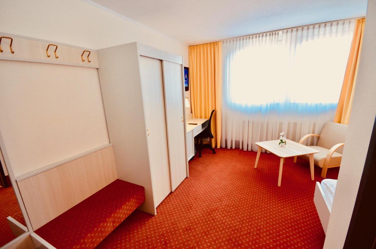 Cityhotel 울첸 외부 사진
